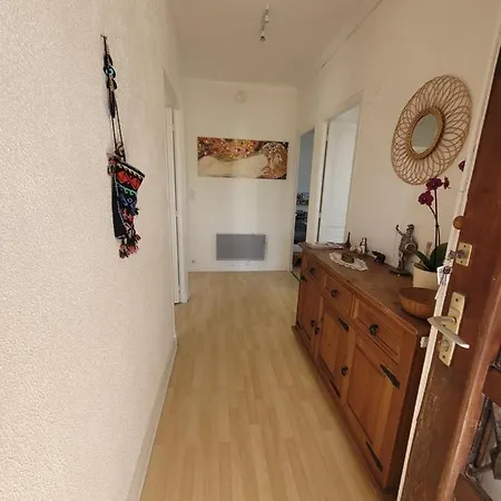 La Désirée - De Villa,62m2 , 3 Pièces , 6 Lits, 8 Persons Max,120m2 Jardin Avec Parking Antibes