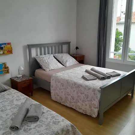 Casa vacanze La Désirée - De Villa,62m2 , 3 Pièces , 6 Lits, 8 Persons Max,120m2 Jardin Avec Parking *